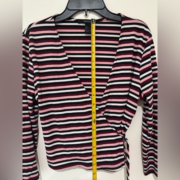 Forever 21 Striped Wrap Top size large - Picture 7 of 7